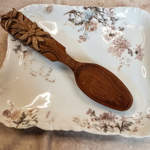 Hand Carved Wooden Serving‎ Spoon - Picture 1 of 5